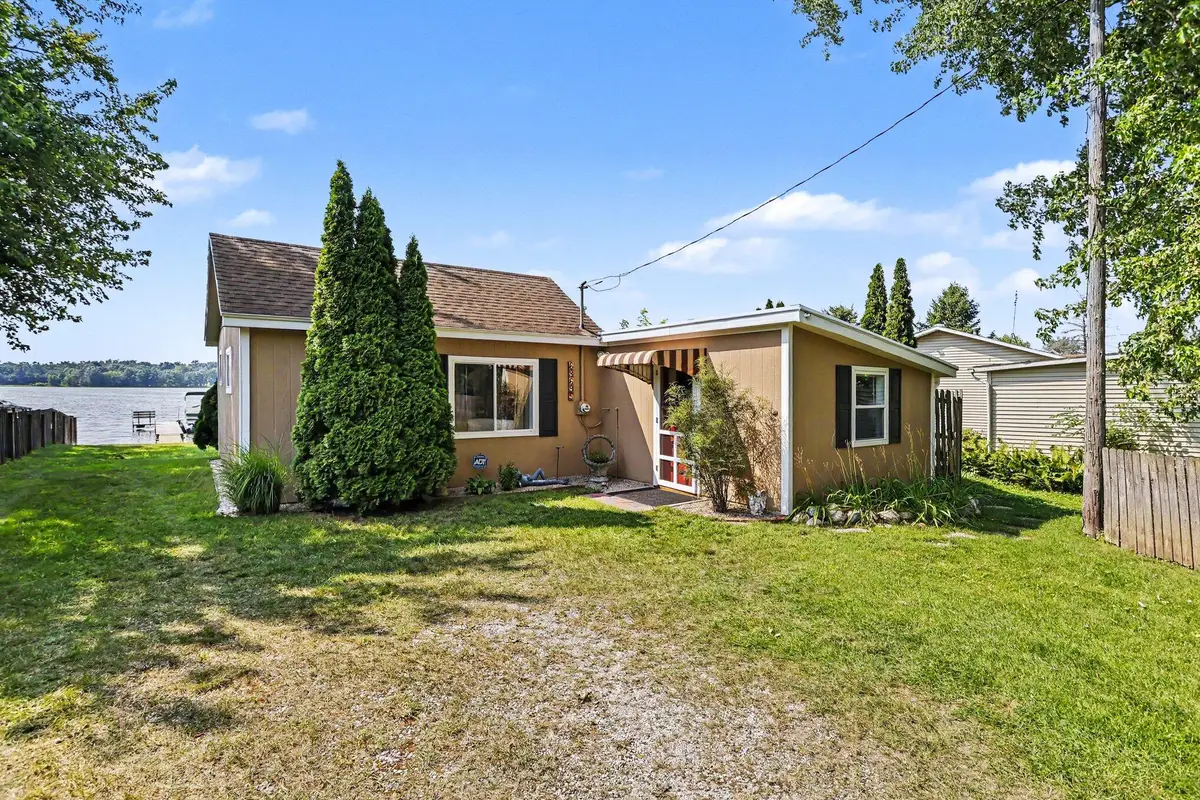 68695 Lake Court, Edwardsburg, MI 49112 - #1