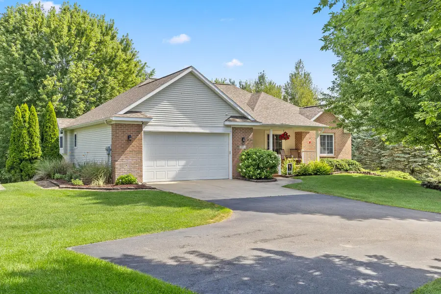 711 Cedar Pines Drive Ne, Sparta, MI 49345 - #2