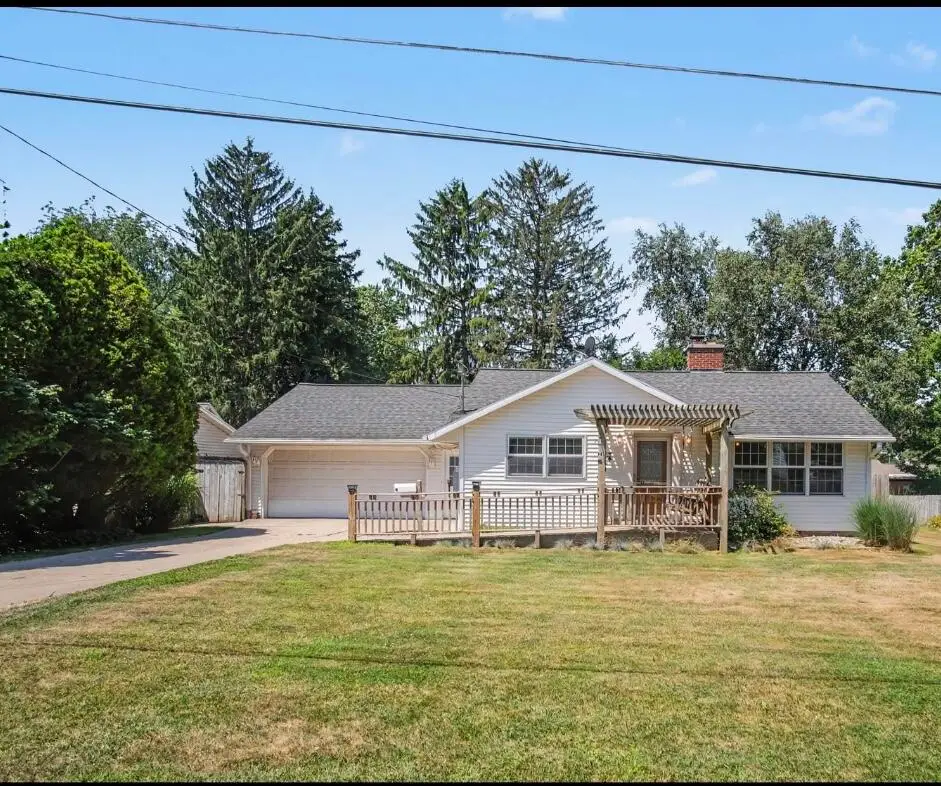 1017 Pearl Street, Belding, MI 48809 - #1