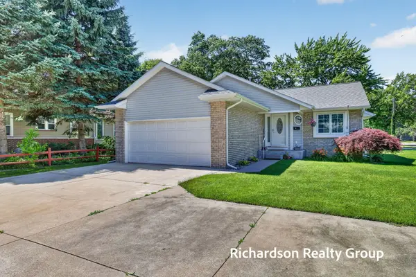 405 Douglas Street, Muskegon, MI 49445