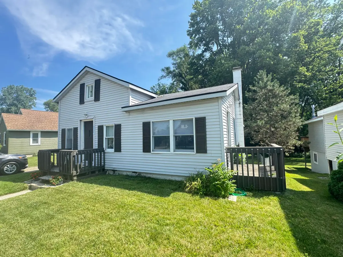 220 N East Street, Brighton, MI 48116 - #1