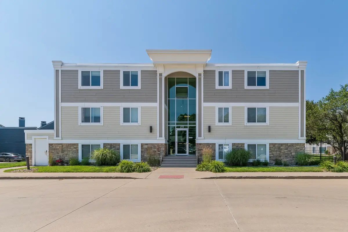 223 N Shore Drive #310, South Haven, MI 49090 - #1