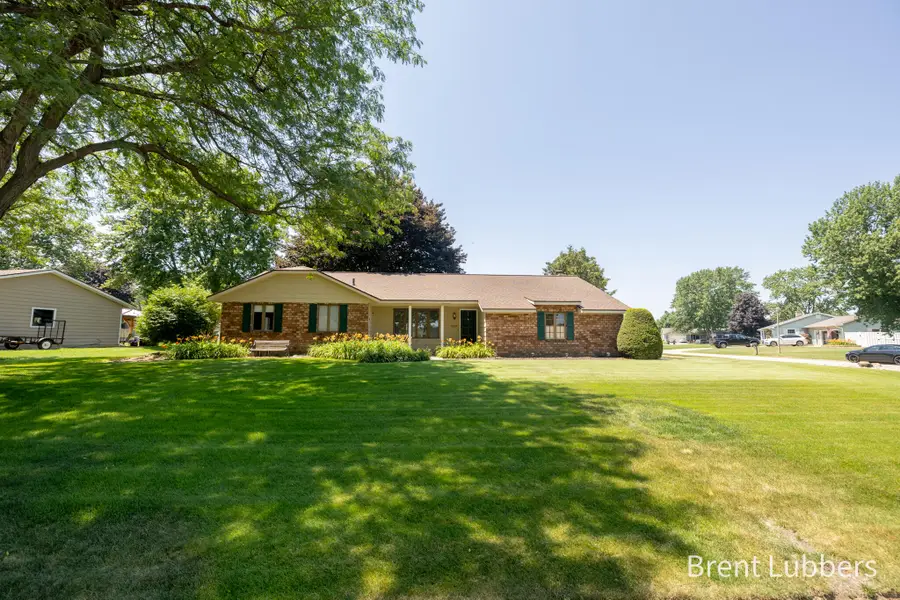 2685 E Chester Drive, Zeeland, MI 49464 - #2