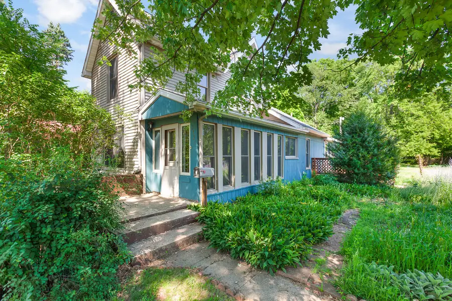 1321 N Waterloo Avenue, Jackson, MI 49202 - #2