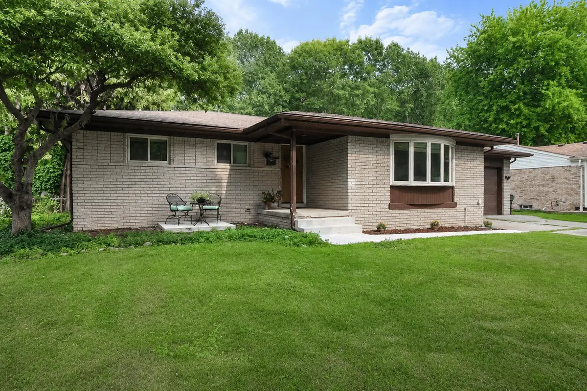 53284 Wolf Drive, Utica, MI 48316 - #1