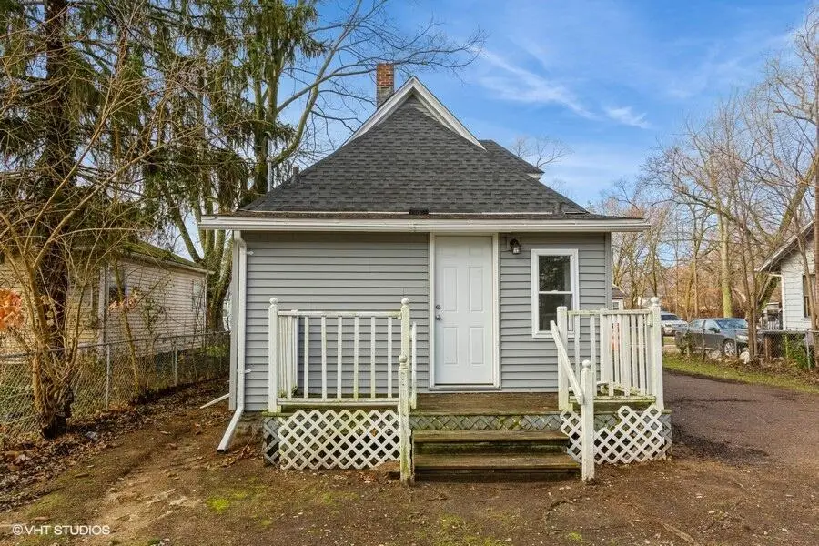 979 Lavette Avenue, Benton Harbor, MI 49022 - #3