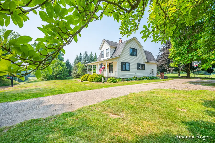 1124 Pinckney Road, Saranac, MI 48881 - #2