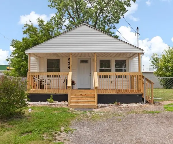 924 Oak Street, Adrian, MI 49221