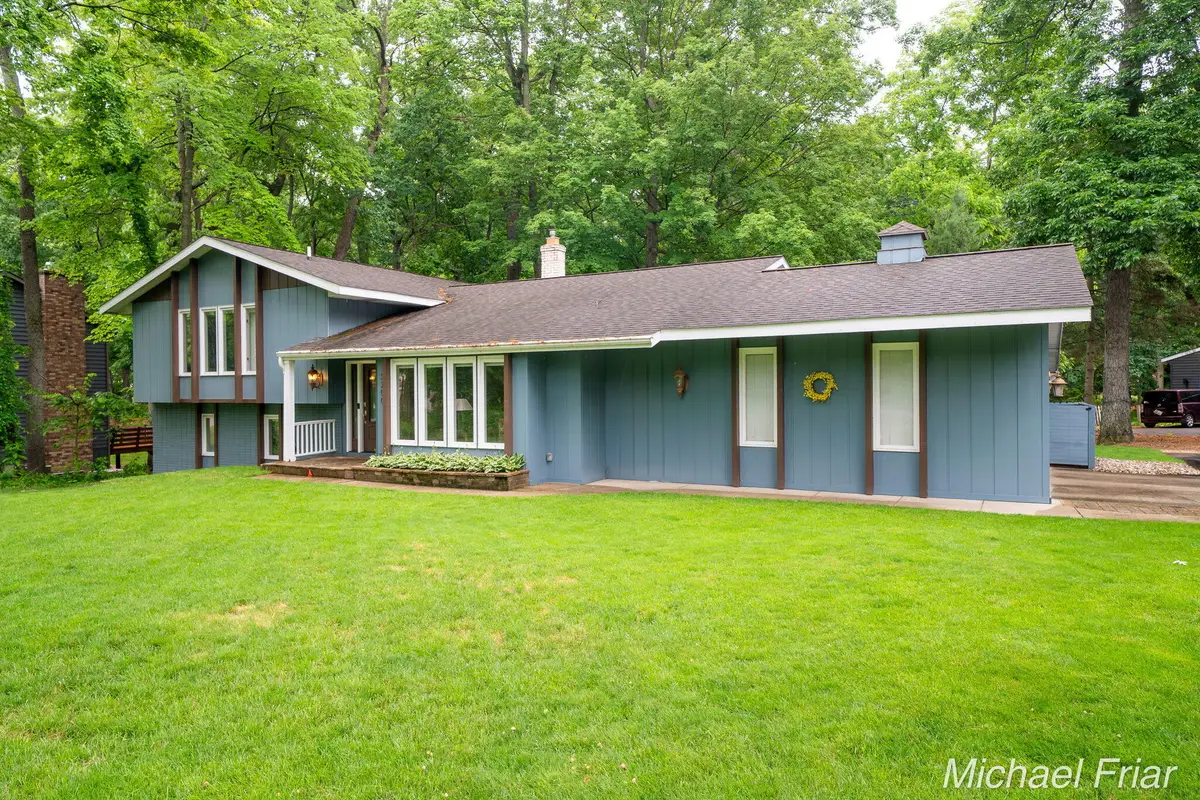 2700 Shadowbrook Drive Se, Grand Rapids, MI 49546 - #1