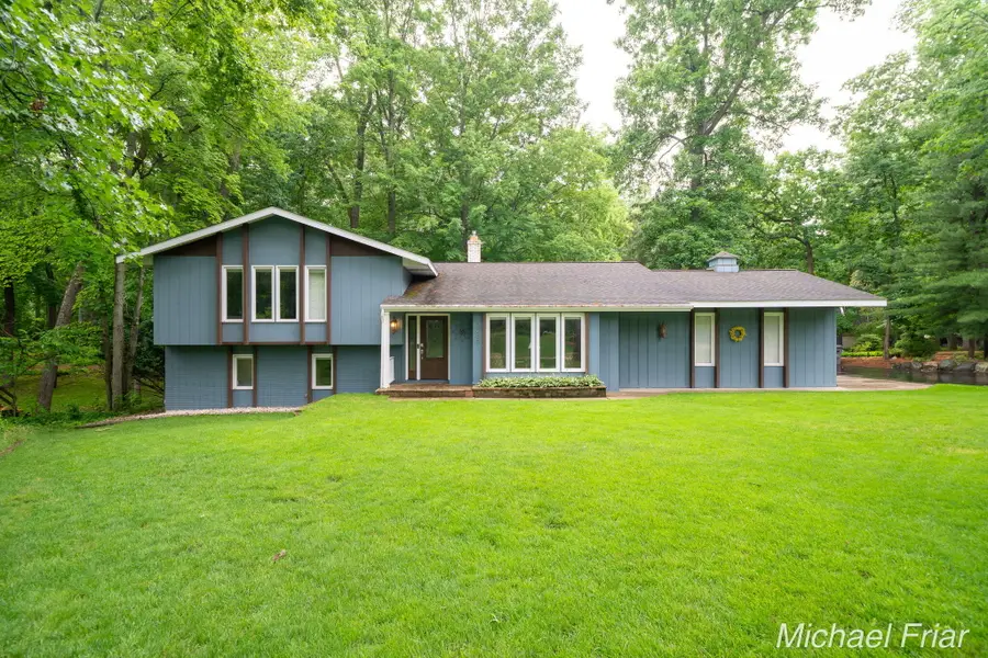 2700 Shadowbrook Drive Se, Grand Rapids, MI 49546 - #2
