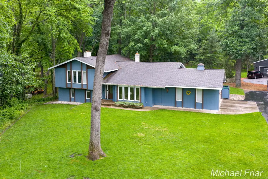 2700 Shadowbrook Drive Se, Grand Rapids, MI 49546 - #3