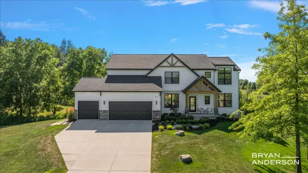 5951 Golden Hollow Drive Se, Grand Rapids, MI 49512