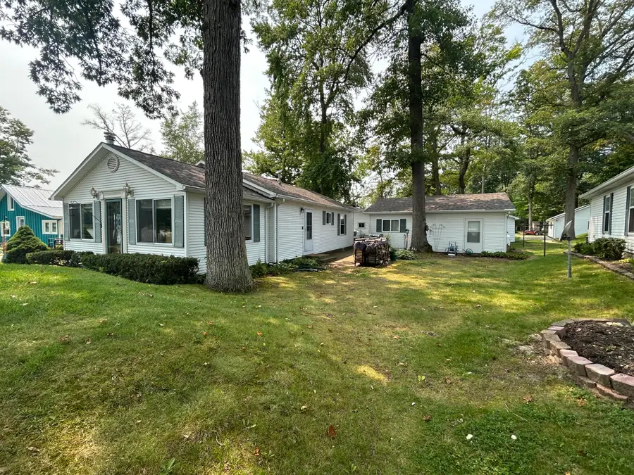 12232 Maple Hillsdale Co. Street, Montgomery, MI 49255 - #2
