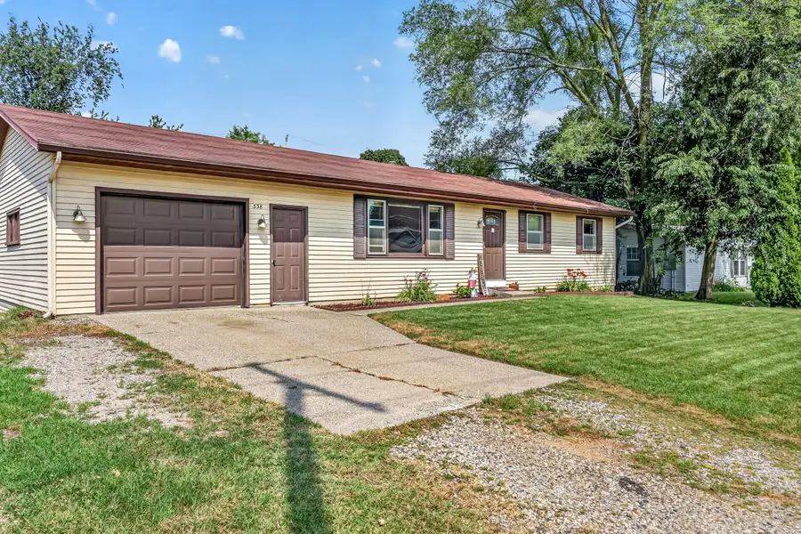 338 N Jefferson Street, Zeeland, MI 49464 - #3