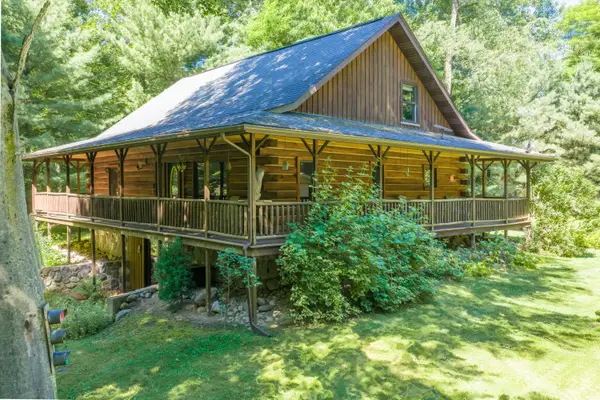 1254 Burbank Road, Quincy, MI 49082