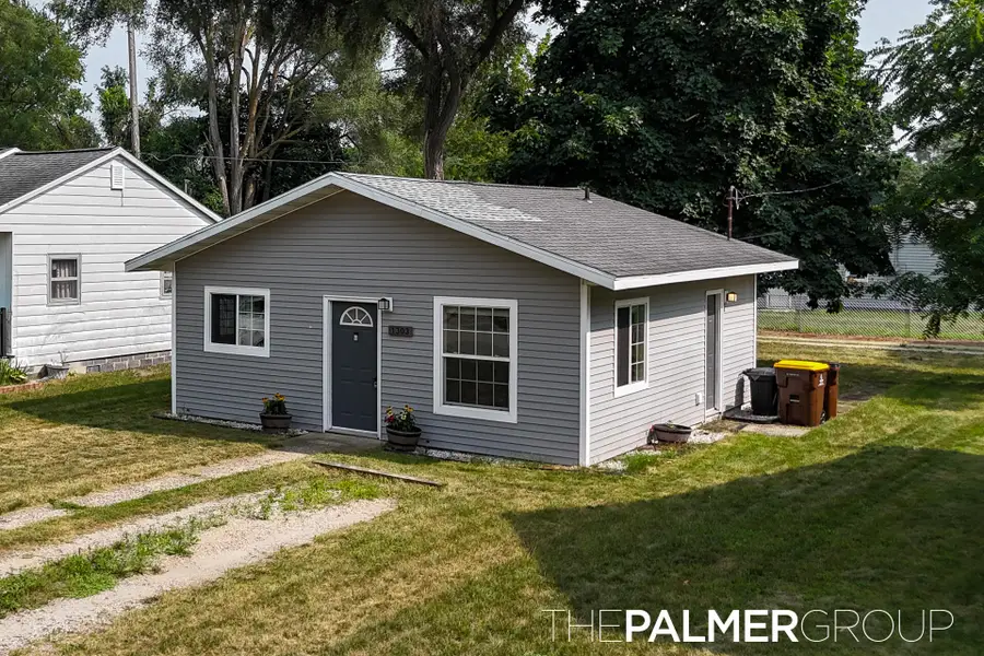 1303 Bruce Street, Mount Pleasant, MI 48858 - #3