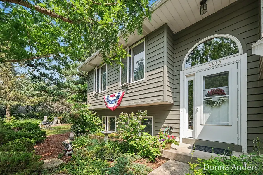 4872 Oakway Court Ne, Grand Rapids, MI 49525 - #3