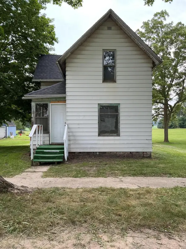 143 Monroe Street, Springport, MI 49284