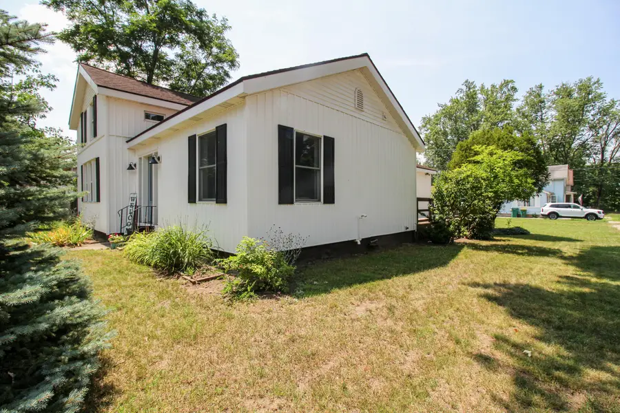 422 Maple Street, Three Rivers, MI 49093 - #3