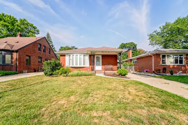 2910 Parkwood Street, Trenton, MI 48183