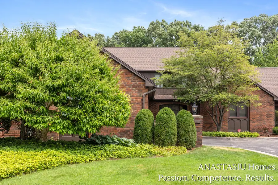 6081 N Gatehouse Drive Se, Grand Rapids, MI 49546 - #2