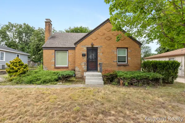 2027 Greenfield Avenue Sw, Wyoming, MI 49519