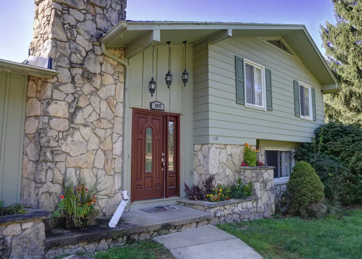 1817 S Walmont Road, Jackson, MI 49203 - #1
