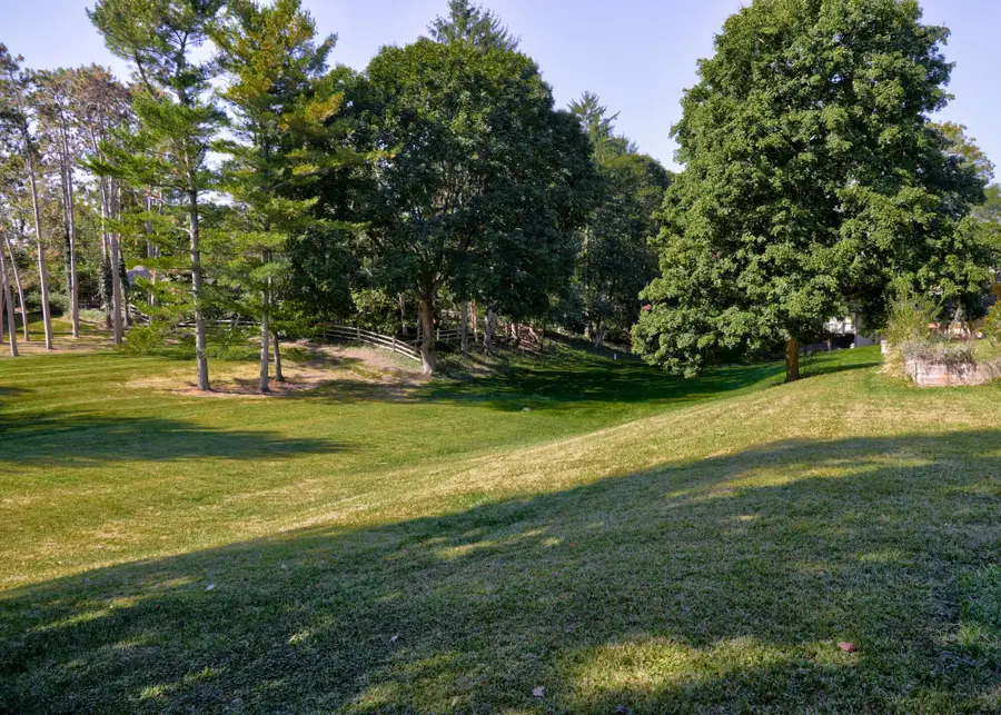 1817 S Walmont Road, Jackson, MI 49203 - #3