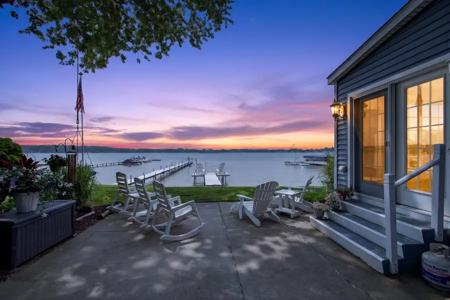 10090 W Ferndale Drive, Manitou Beach, MI 49253 - #2