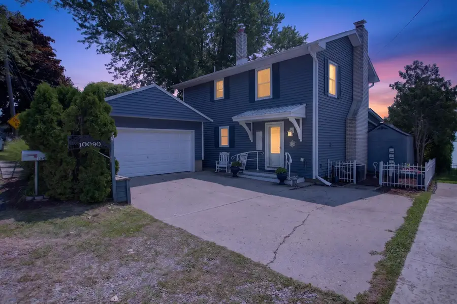 10090 W Ferndale Drive, Manitou Beach, MI 49253 - #3