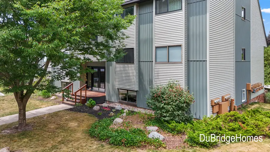 6711 Boca Vista Drive Ne #102, Rockford, MI 49341 - #3