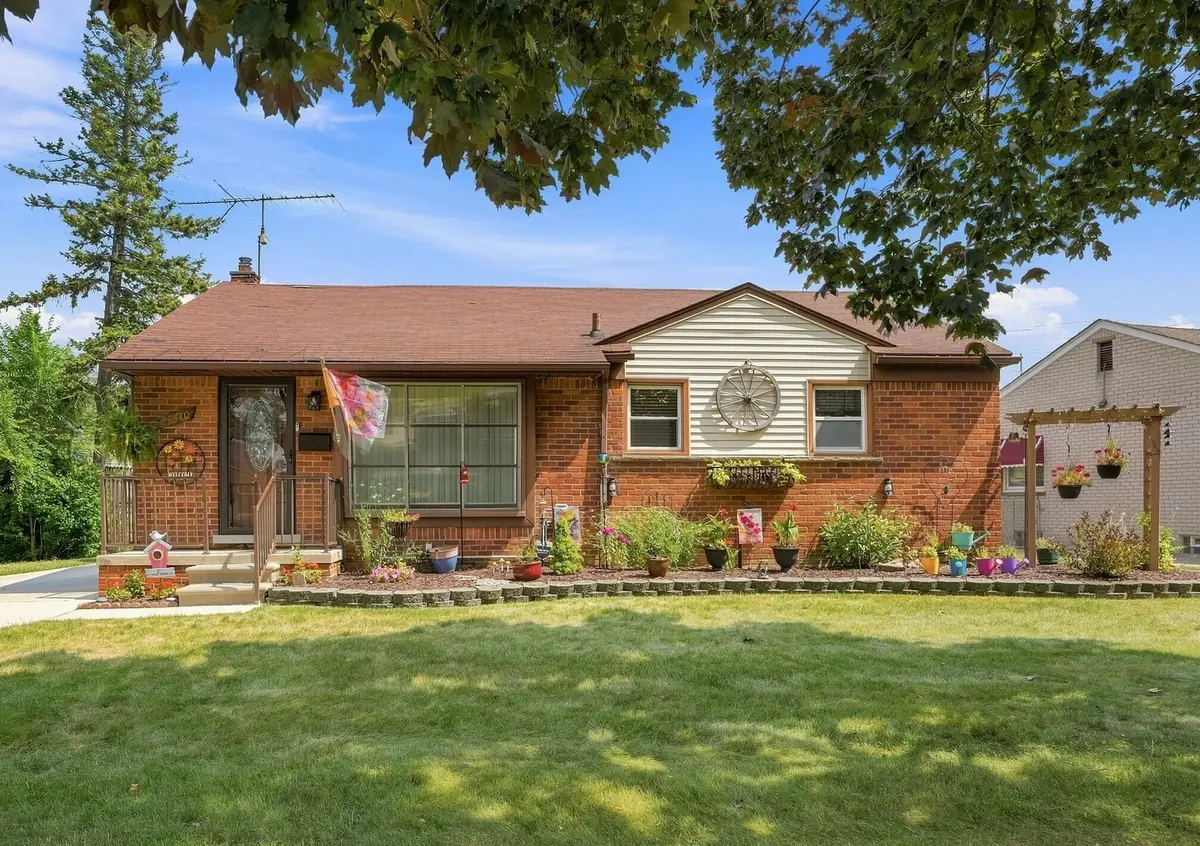29470 Robert Drive, Livonia, MI 48150 - #1