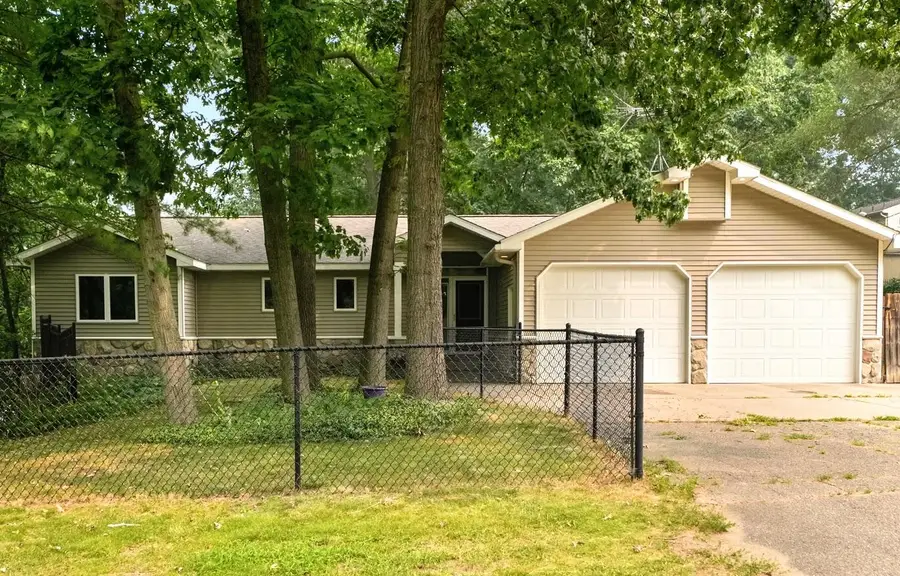 4864 Westshire Drive Nw, Comstock Park, MI 49321 - #2