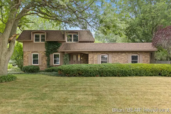 7917 22nd Avenue, Jenison, MI 49428