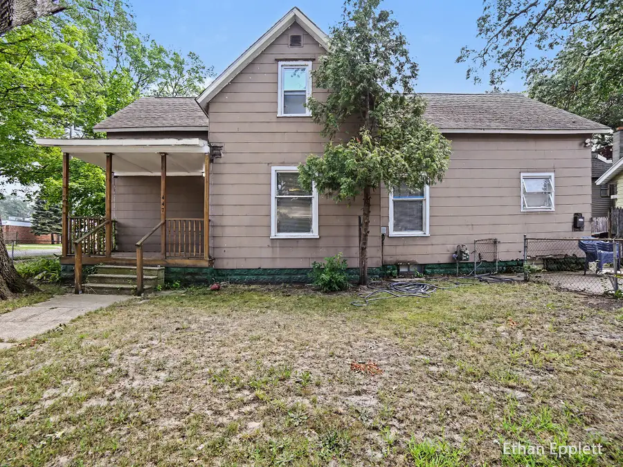 447 W Southern Avenue, Muskegon, MI 49441 - #2