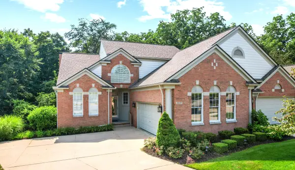 16529 Cottonwood Court, Northville, MI 48168