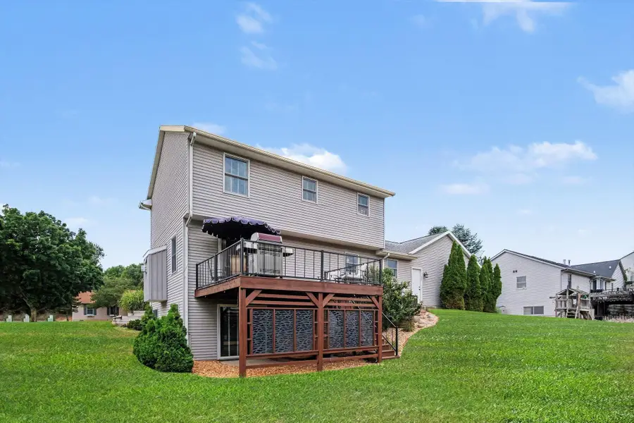 6892 Petersen Valley Drive Ne, Rockford, MI 49341 - #2