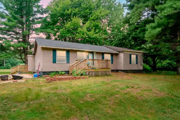75583 24th Avenue, South Haven, MI 49090