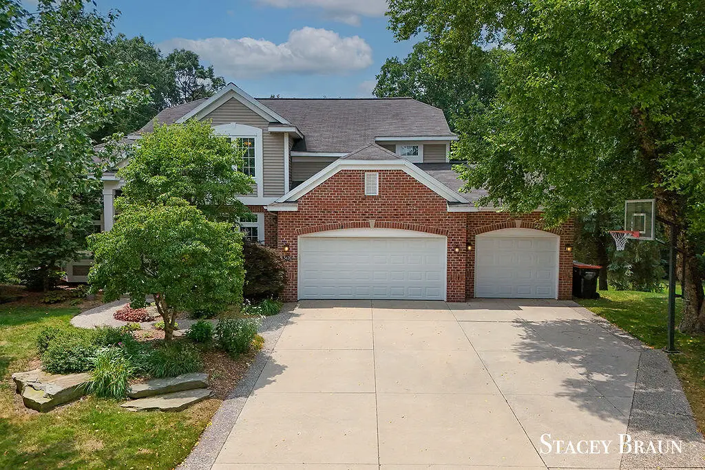 5420 Clemwood Court Se, Ada, MI 49301 - #1