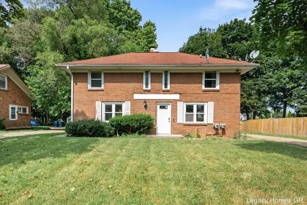 224-226 Maple Street, Parchment, MI 49004