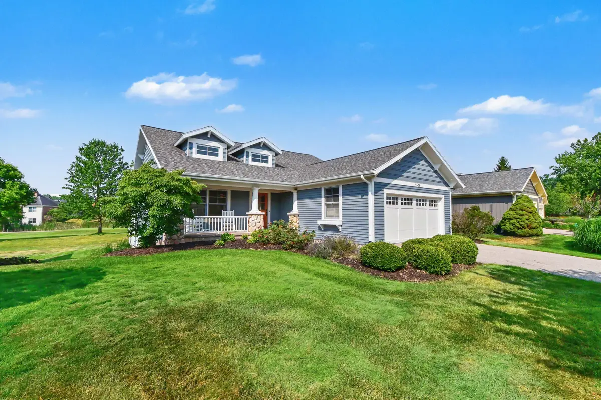 5526 Alhambra Drive Se, Forest Hills, MI 49546 - #1