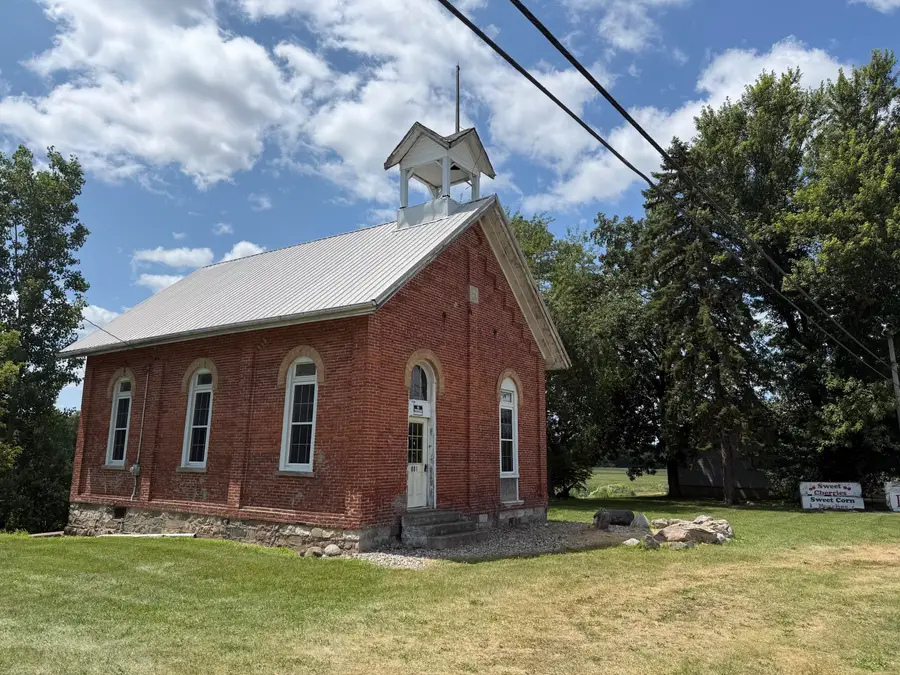 801 E Chicago Road, Quincy, MI 49082 - #2