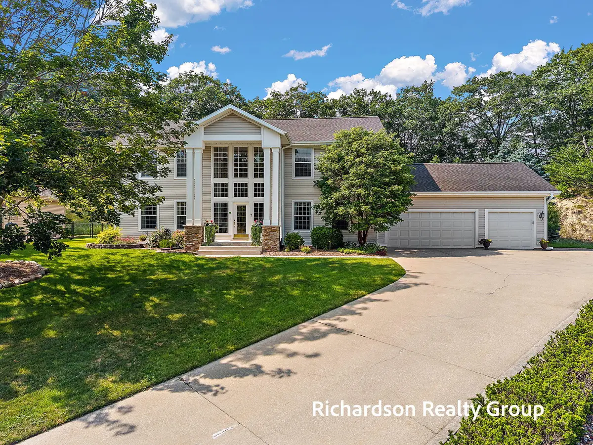 18657 Sioux Drive, Spring Lake, MI 49456 - #1