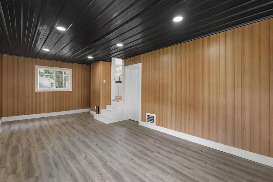 7 Avenue B, Battle Creek, MI 49037 - #2