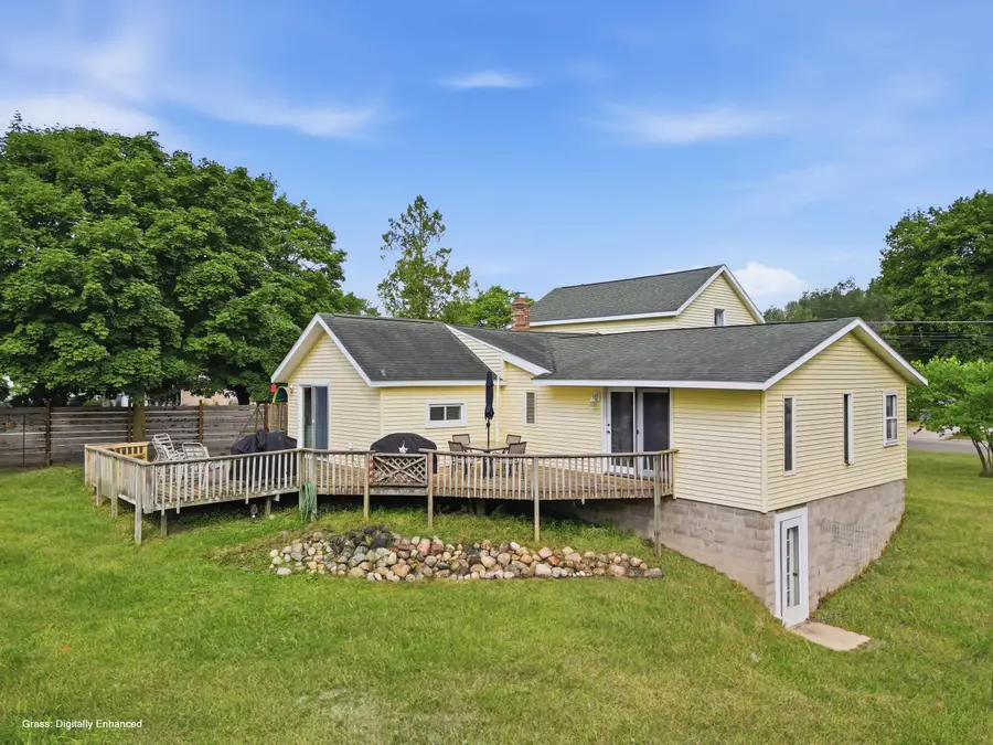506 N Lincoln Avenue, Lakeview, MI 48850 - #2
