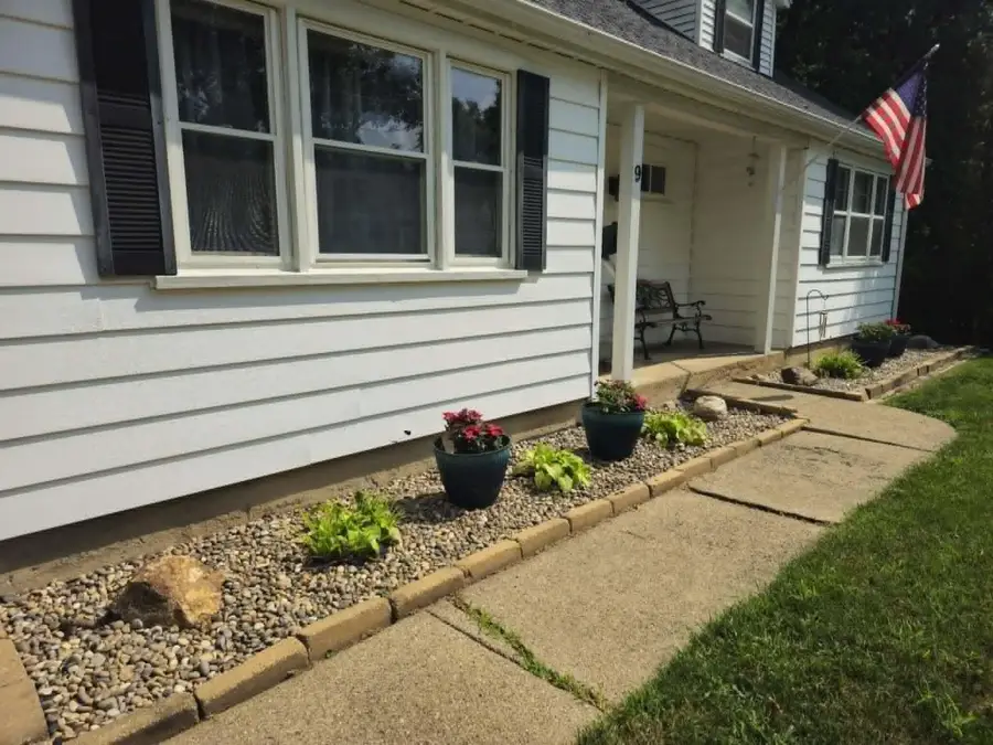 9 Armstrong Street, Hillsdale, MI 49242 - #2
