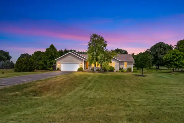 6935 Brow-myer Drive Ne, Rockford, MI 49341