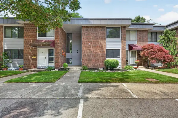 2437 Hampton Court Se, Grand Rapids, MI 49546
