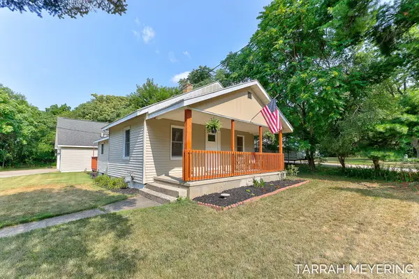 3225 Gladiola Avenue Sw, Wyoming, MI 49519