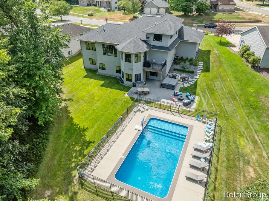 1978 Oak Hollow Road Nw, Grand Rapids, MI 49504 - #2